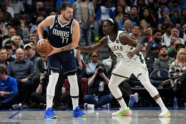 英超-B费世界波霍伊伦破门 曼联2-3诺丁汉森林